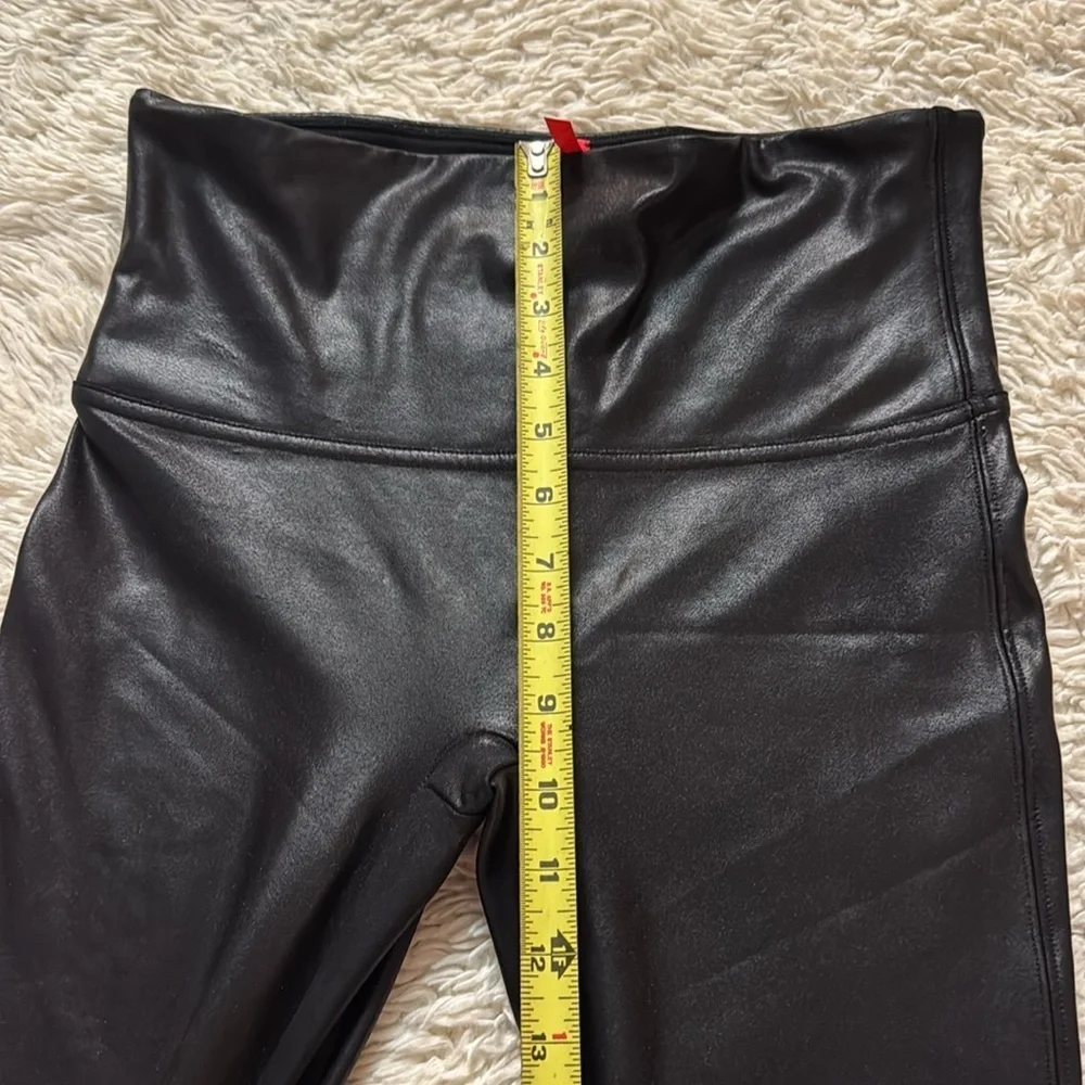 SPANXshape™ Faux Leather
Leggings size Large - Picture 8 of 13